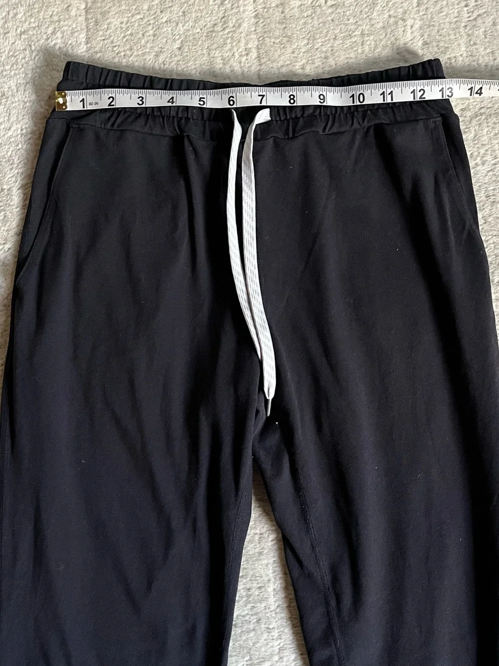Vuori Performance Joggers - Picture 13 of 16